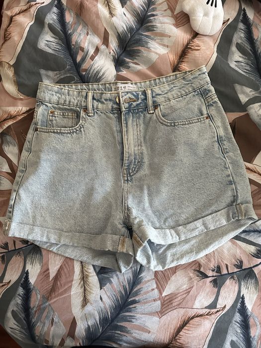 Calções Mom Jeans Primark