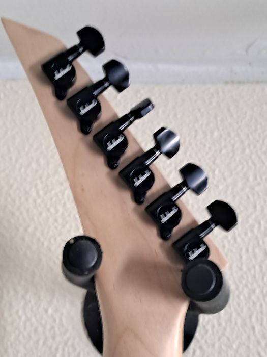 Guitarra elétrica Jackson nova