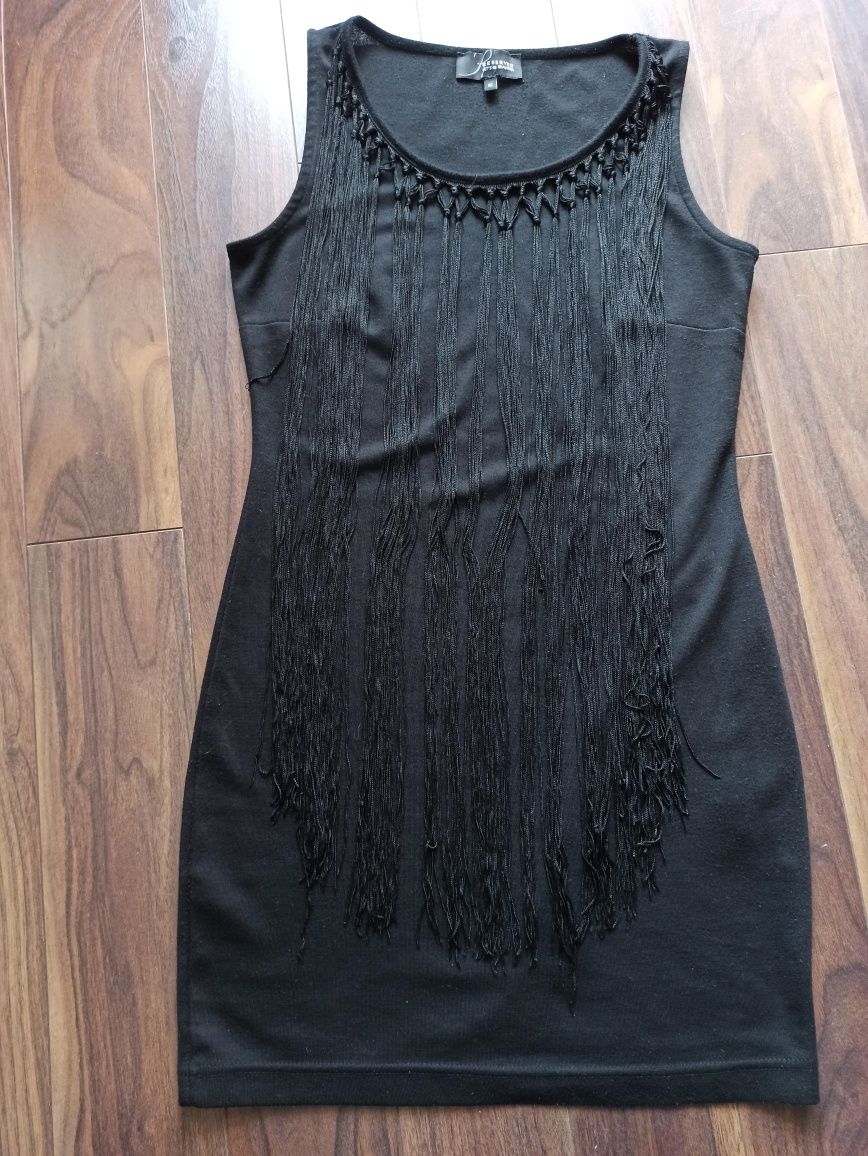 Sukienka mała czarna M reserved