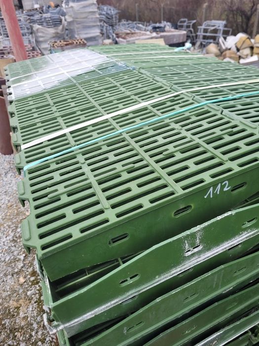 Ruszt plastikowy dla macior 60x40