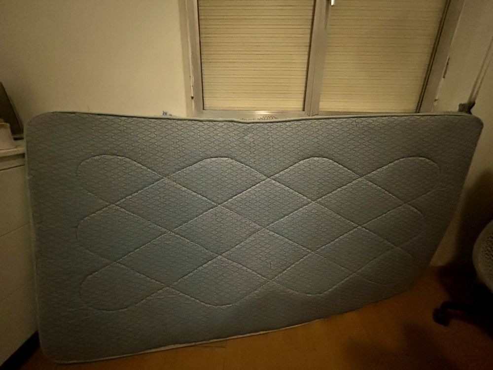 Colchão para doação