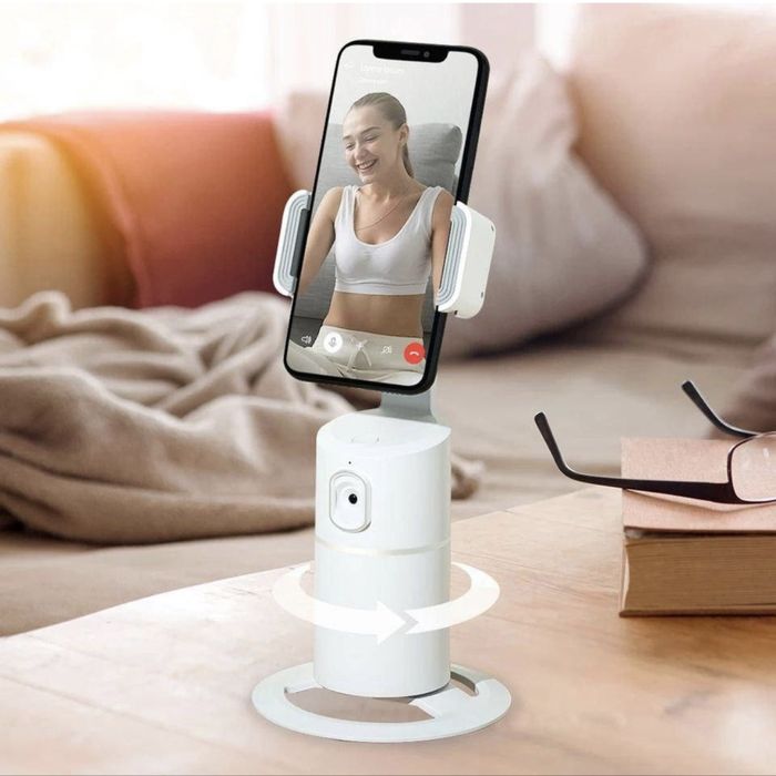 Розумний штатив з камерою і датчиком руху для смартфонів