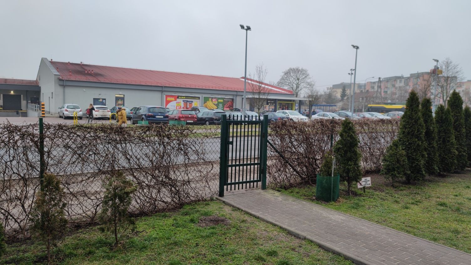 Lokal 477m2  /2 tys m2/ Salon Kosm, Hurtownia, Przedszkole Przychodnia