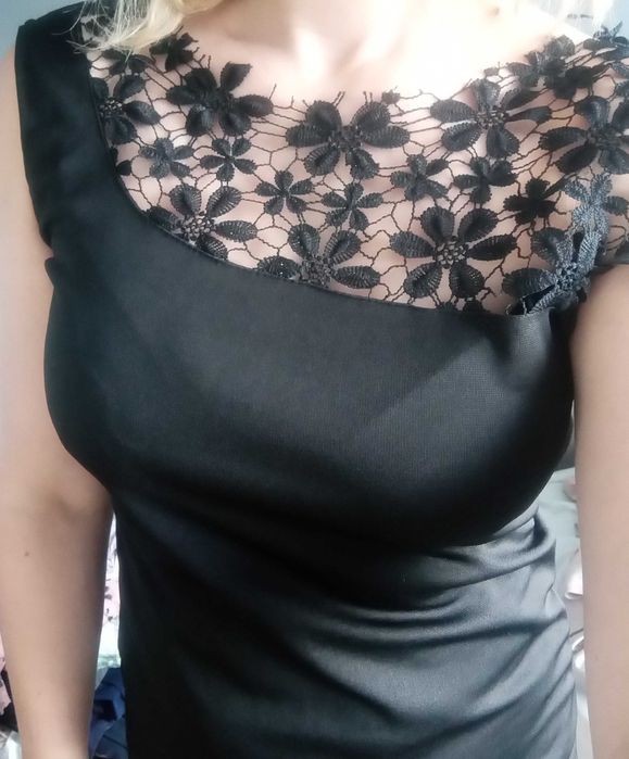 Sukienka czarna r. S koronka