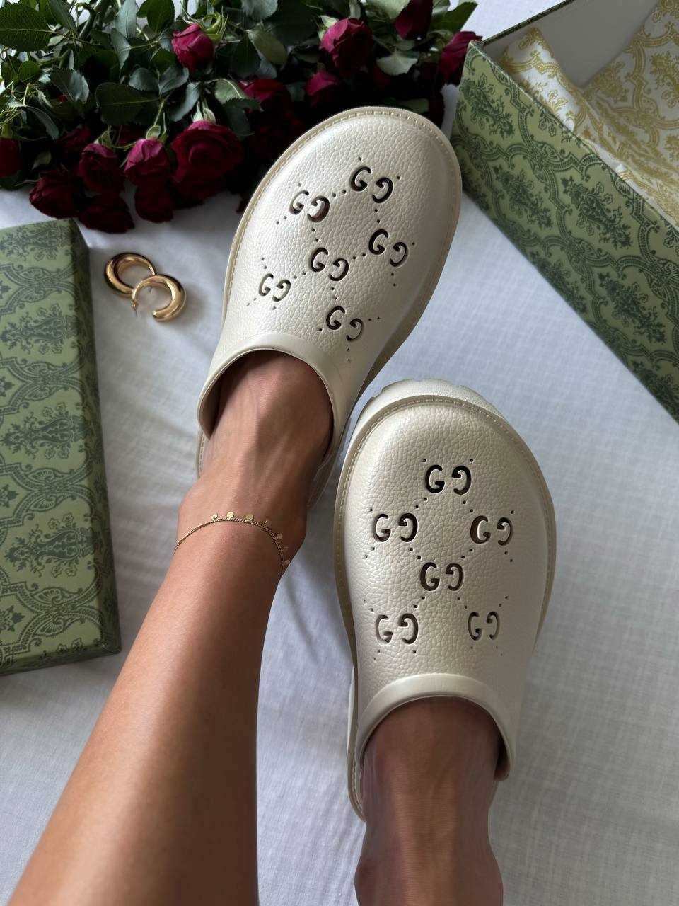 Gucci Platform Slides Beige