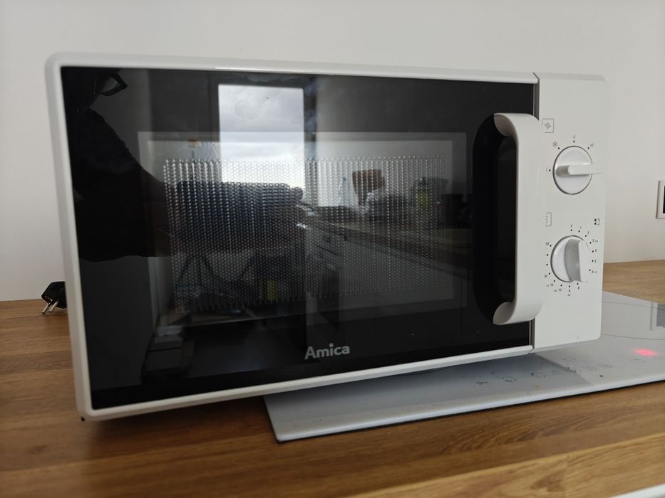 Mikrofalówka Amica AMMF20M1W jak nowa