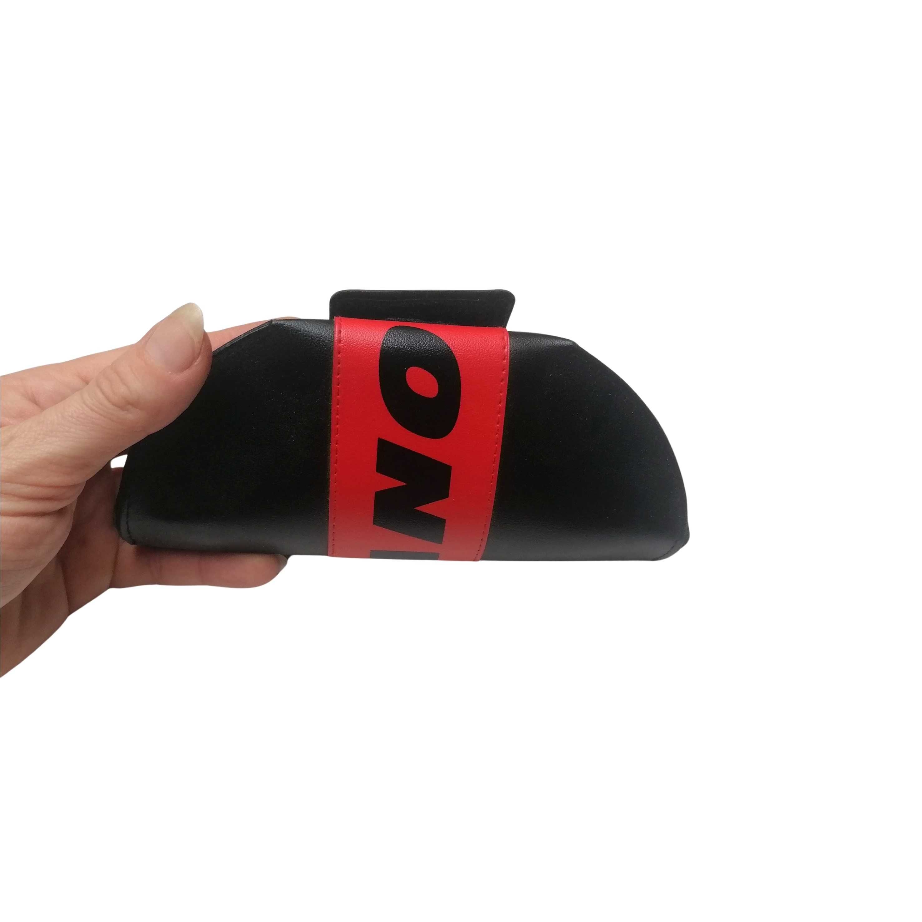Etui clip on futerał na okulary Solano Uniseks
