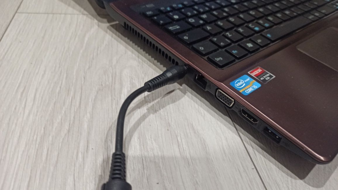Asus i5 dysk SSD laptop 8gb ram do pracy nauki