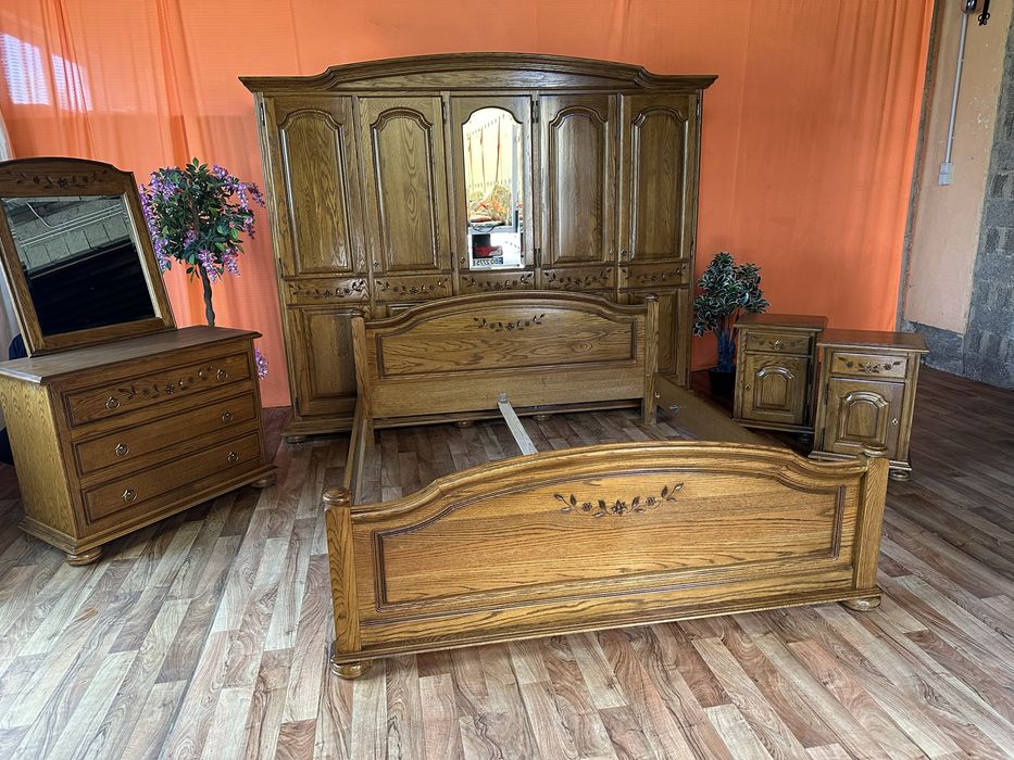 Дубова спальня з Німеччини