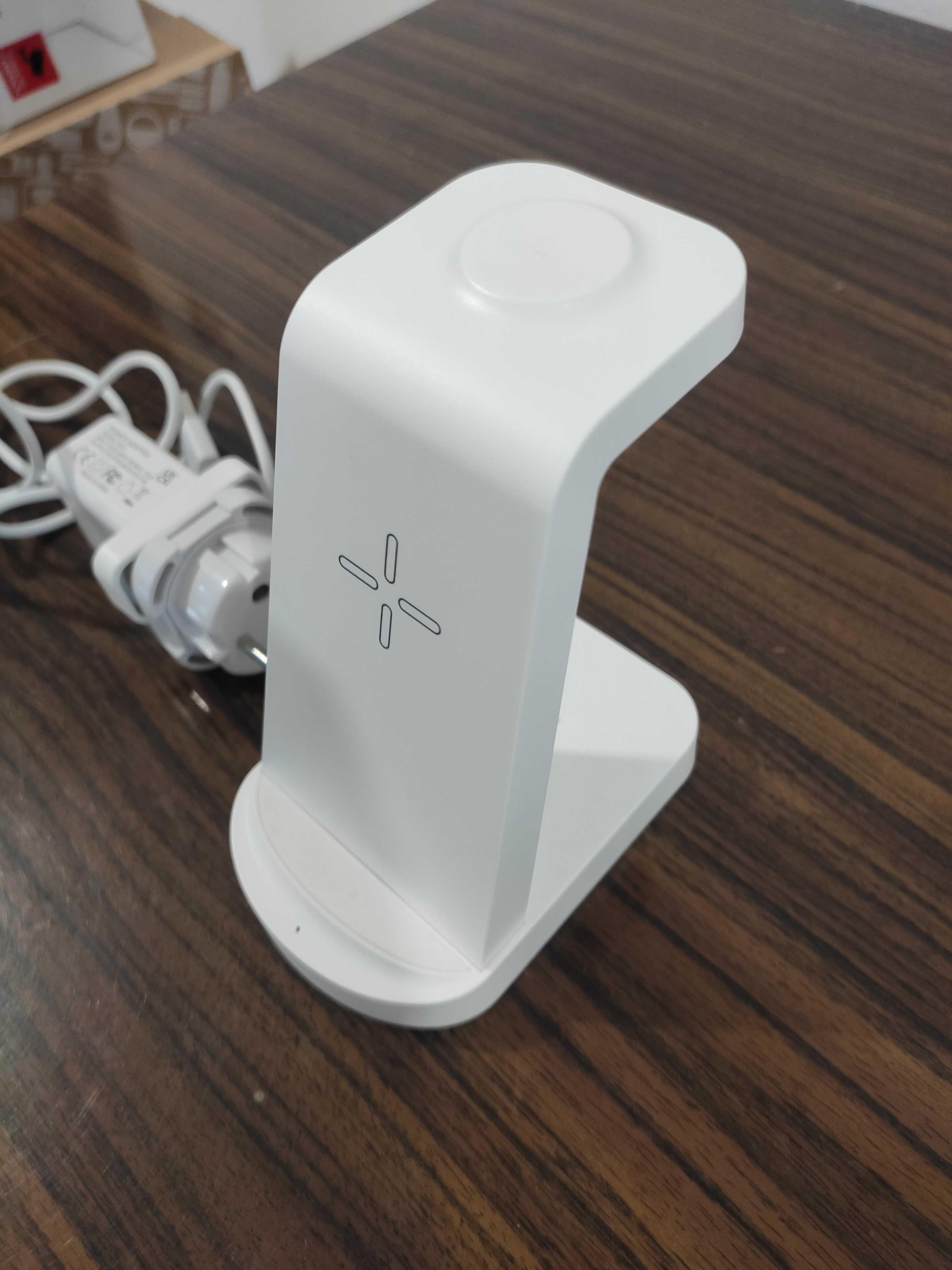 Ładowarka indukcyjna stacja 3 w 1 G618 apple samsung
