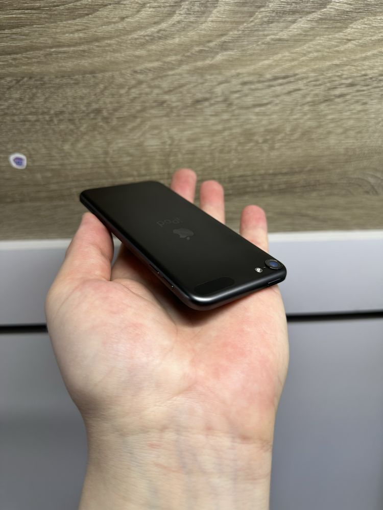 Apple iPod touch ( 6-го покоління) 16Gb