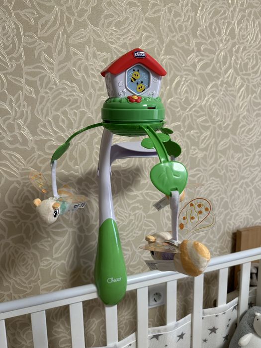 Мобіль-проектор на ліжечко 3 в 1 "Бджолиний будиночок"