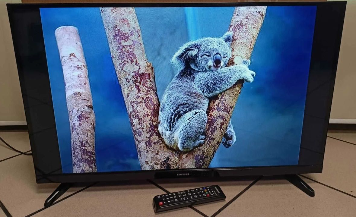 SAMSUNG UE32T4002AK Telewizor 32'' LED HD Ready jak NOWY OKAZJA