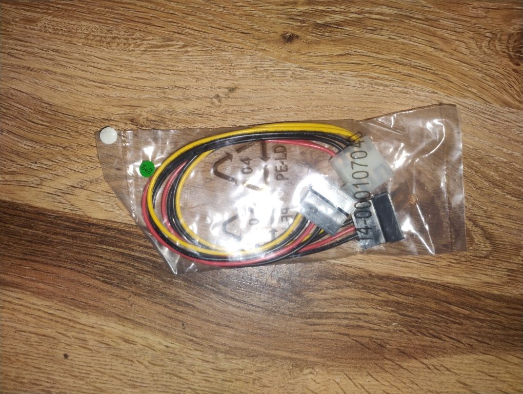 Sprzedam adaptery zasilania