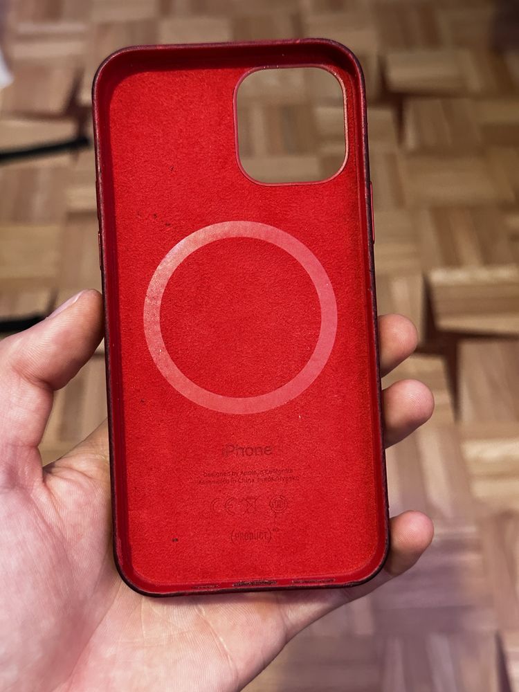 Etui APPLE Leather Case MagSafe do iPhone 12/12 Pro Czerwony