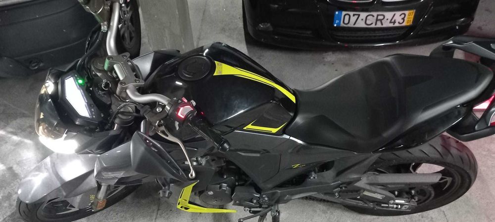 Vendo mota Zontes impecável