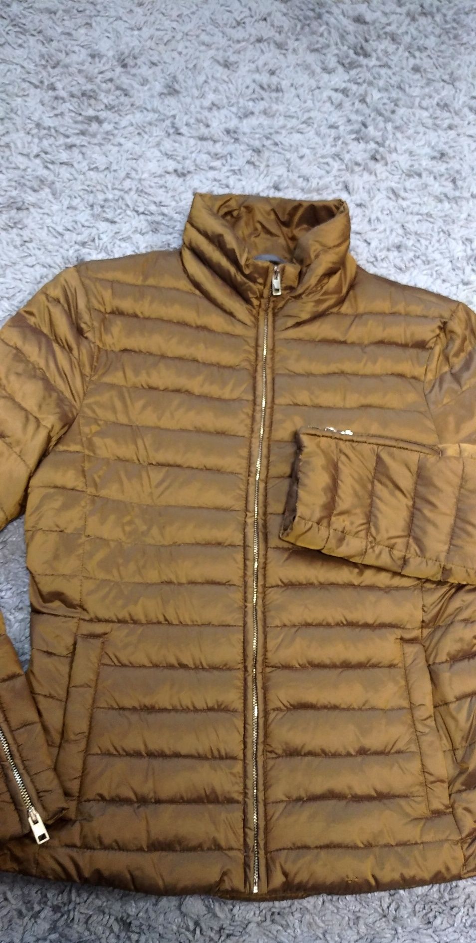 Женская курточка, куртка Zara, 42-44 размер.Пух