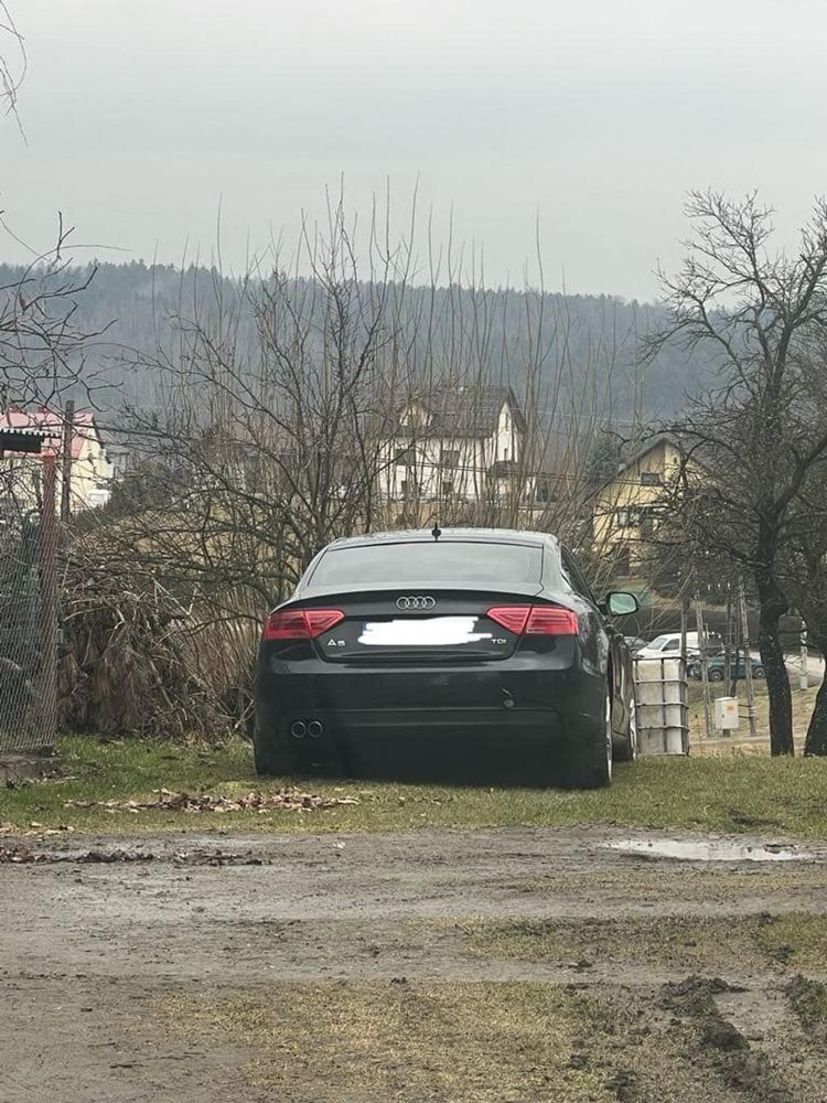 Audi A5 2013 uszkodzony