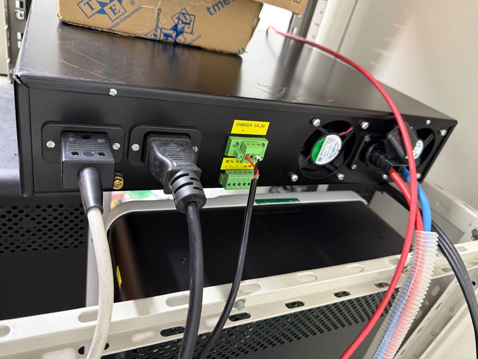 Falownik INVENTER UPS 3kW 48/230V + bypass + sygnalizacja, wyk. 2U 19'