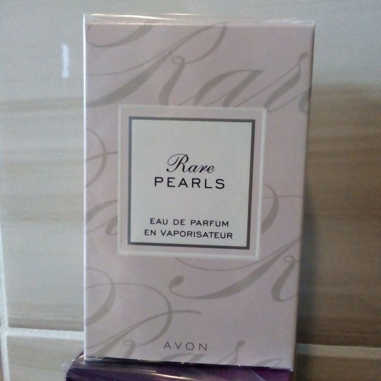 Woda perfumowana Avon Rare Pearls