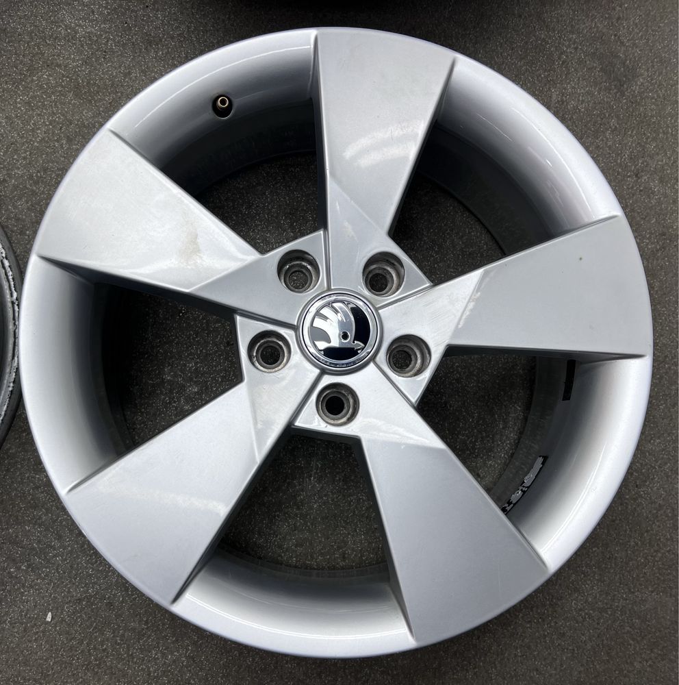 Диски R17 5 112 et49 J7 Оригінал Skoda octavia A7 golf 7 getta