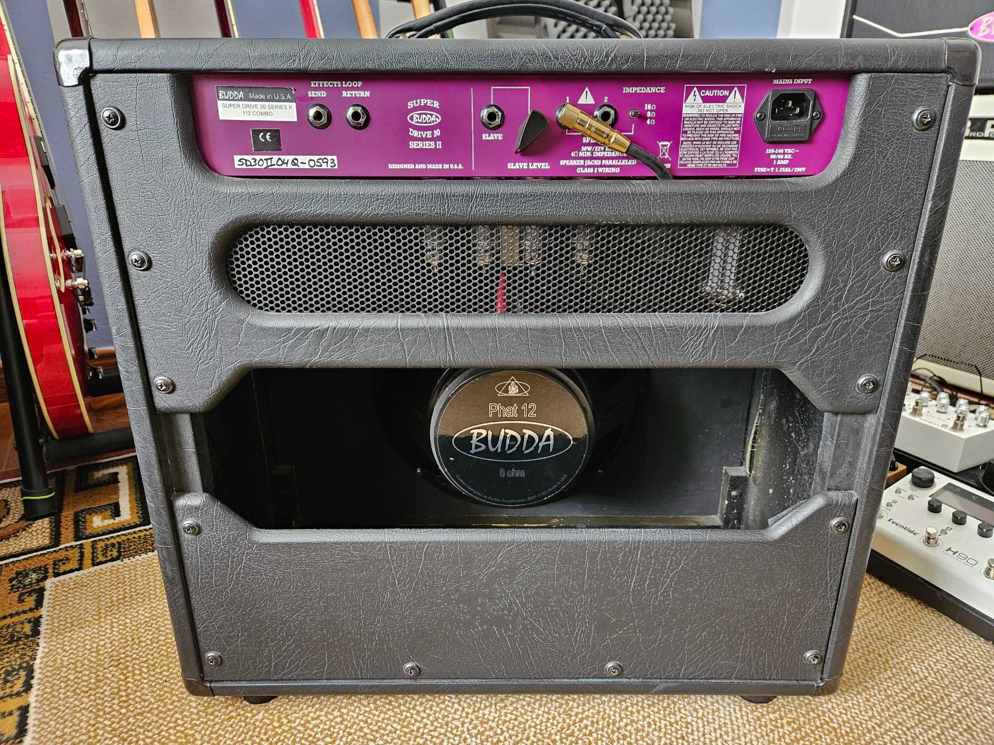 Amplificador Budda Superdrive 30 series II combo