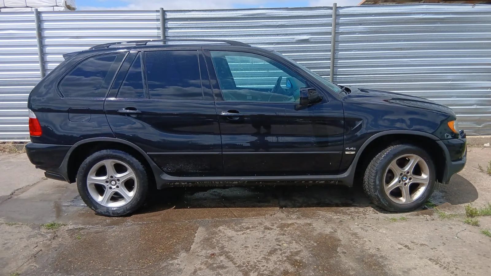Tylko części BMW E53 X5 I 4.4 V8 m66b44tu 448s2 286KM 210kW 99r-03r Lakier 475/9 saphirschwarz