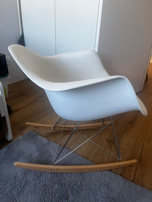 Krzesło bujane na płozach