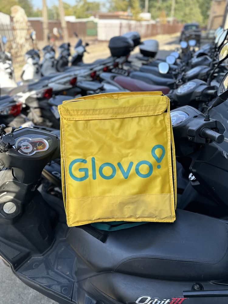 Skuter skutery wynajem wypożyczalnia 50/125cc Pyszne Uber Eats  Wolt