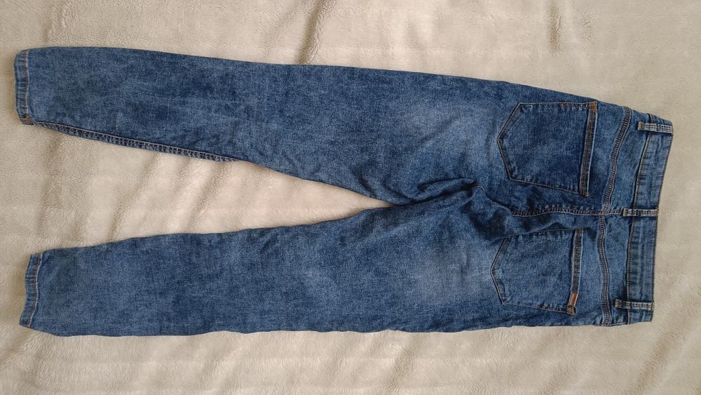 Bershka jeansy z wysokim stanem rurki dopasowane S 36