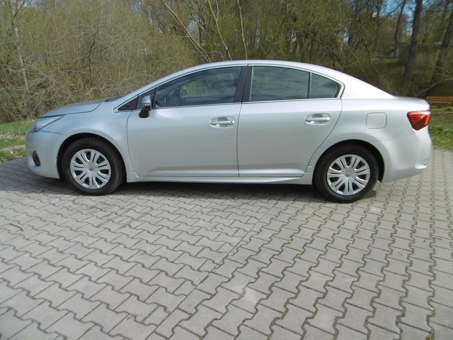 Toyota Avensis Toyota Avensis 1.6 132 KM w wersji Active, Salon PL, Faktura VAT-marża