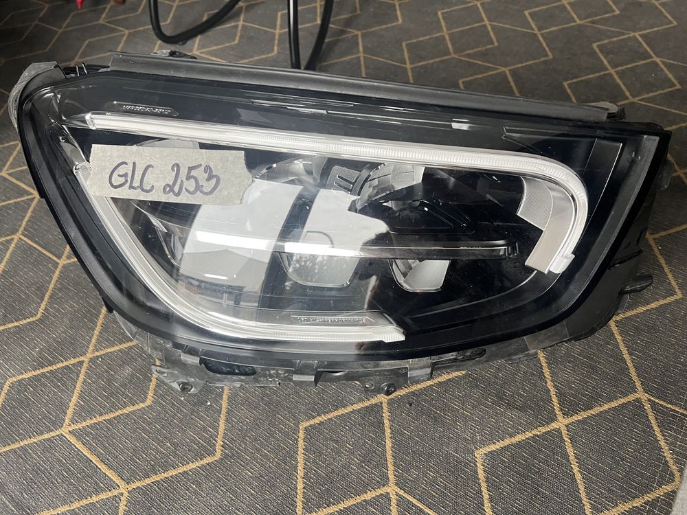 Relfekrot lampa prawa Mercedes Benz GLC W253 lift full led 19-