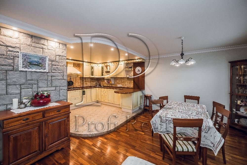 Продаж 2 рівневої квартири, Позняки, Драгоманова 17/Осокорки