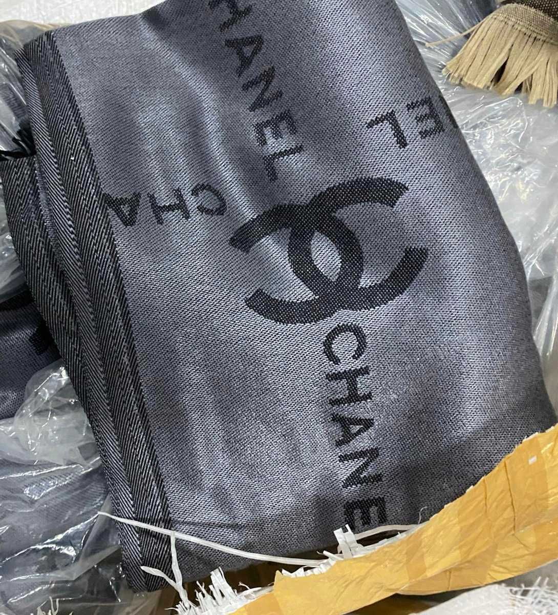 Szalik dwustronny Louis Vuitton Szal Gucci Tommy Chusta Chanel