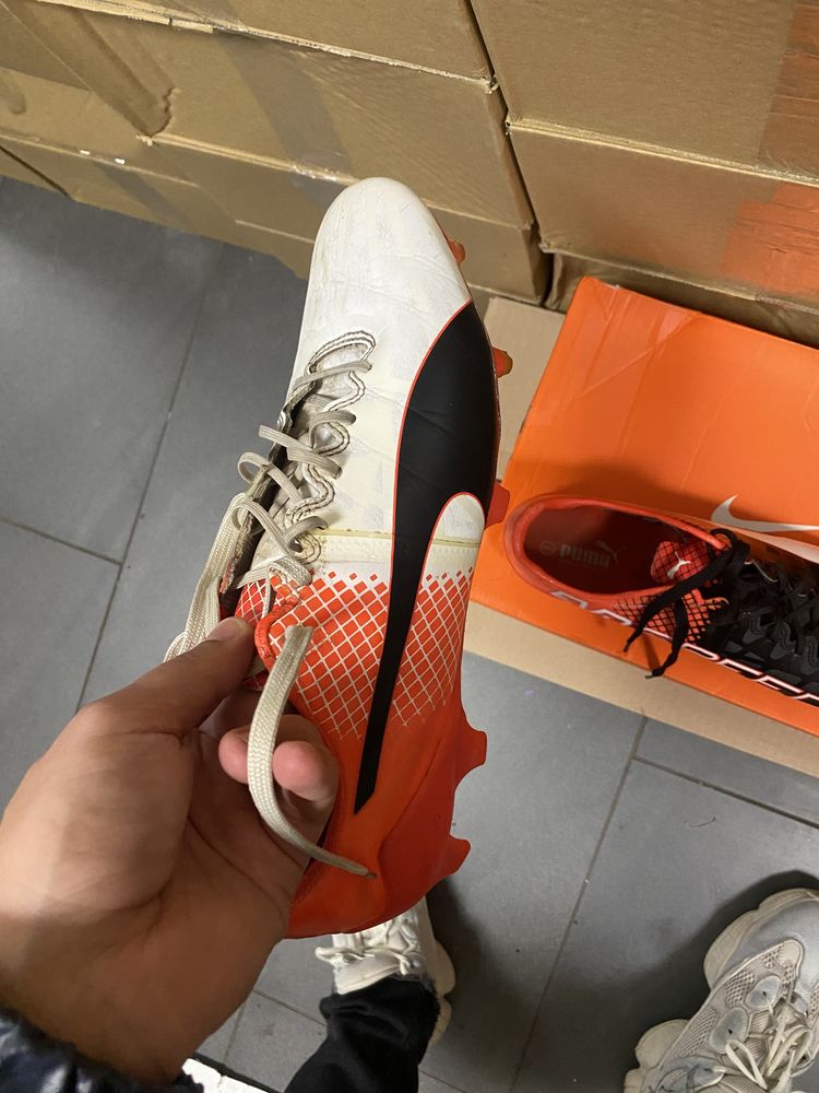 Profesjonalne korki buty do piłki nożnej piłkarskie puma evospeed sl