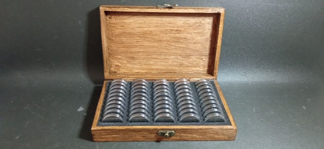 Kapsle na monety 30 mm z etui