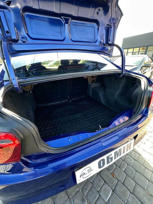 Продам Citroen C-Elysée 2017 рік можлива розстрочка,кредит!