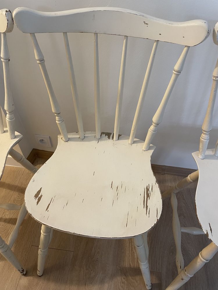 Drewniane krzesła retro, krzesla vintage