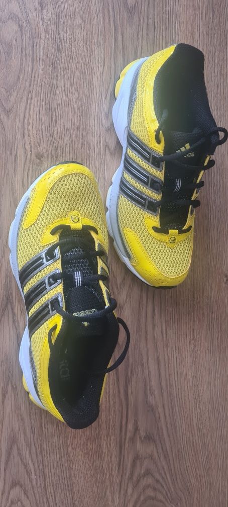 Buty męskie Adidas Questra Cushion M G64377, r 40 2/3