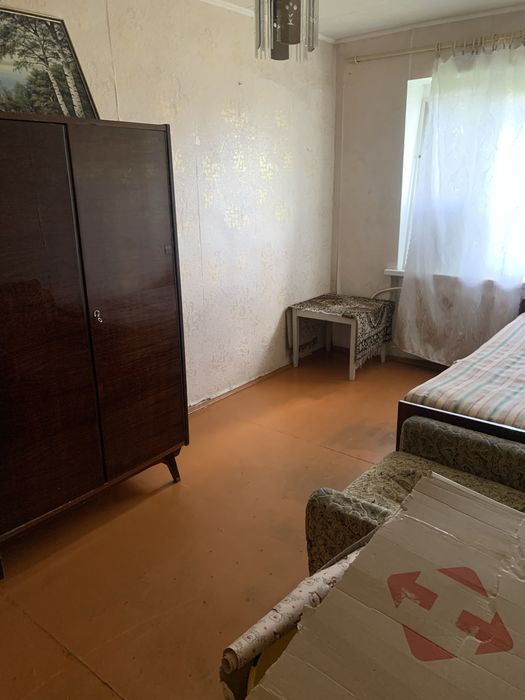 Продам 2к кв 5/5 ул Академика Янгеля 1