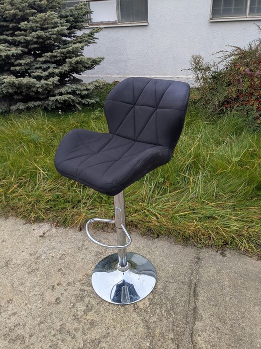 Hoker barowy obrotowy regulowany