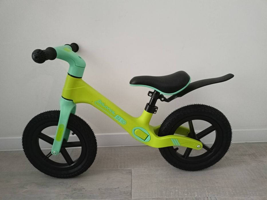 Новий дитячий велобіг