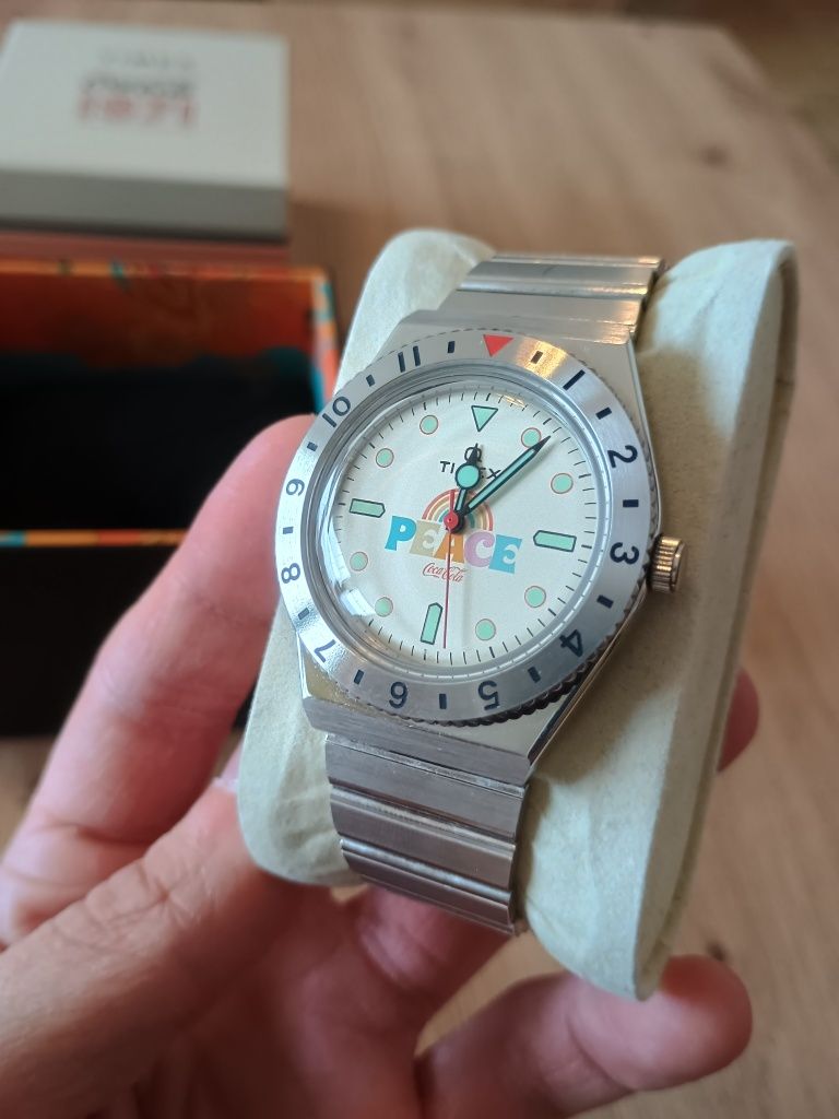 Zegarek Timex Q CocaCola 1971 Reissue TW2V25800QY Edycja Limitowana