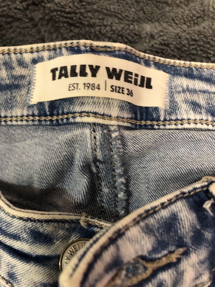 Шорти Tally Weil