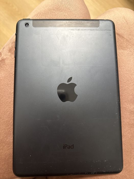 Планшет Apple Ipad mini 1