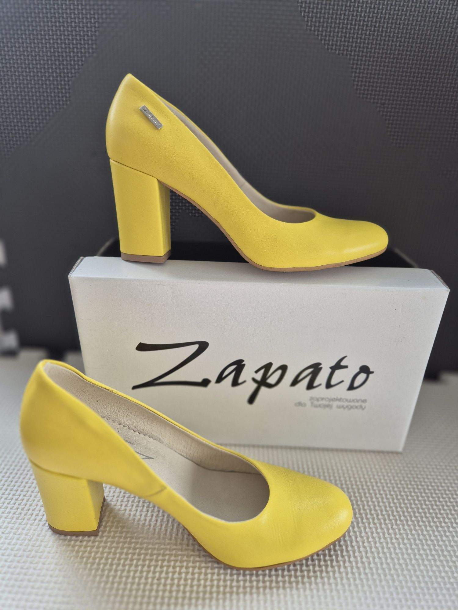 Buty na obcasie Zapato r.39