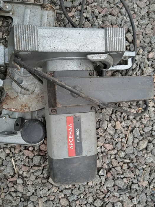 Бензопили циркулярна пила ручна