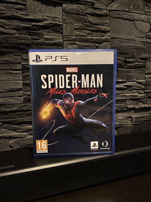Spiderman / spider man / spider-man miles morales / ps5