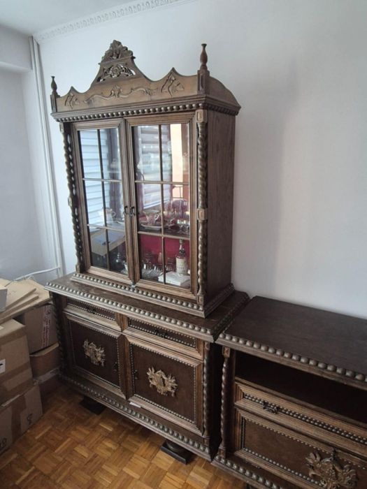 Komplet klasycznych mebli - witryna, stół, krzesła,szafa,komkda