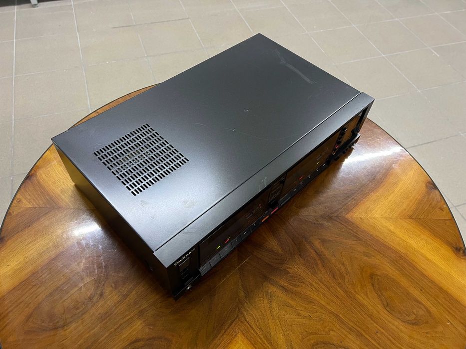 Magnetofon dwukieszeniowy Technics RS-T80R Audio Room